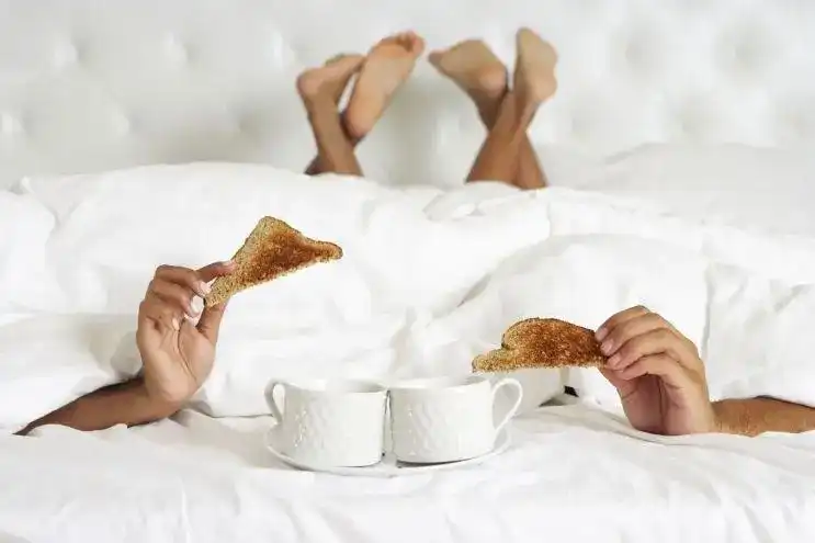 Food Foreplay 5 Steps To Bringing Snacks To The Bedroom 